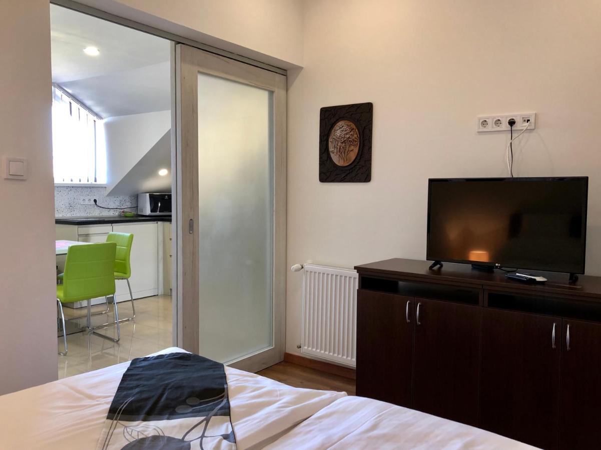 White Apartman Siofok Exterior photo