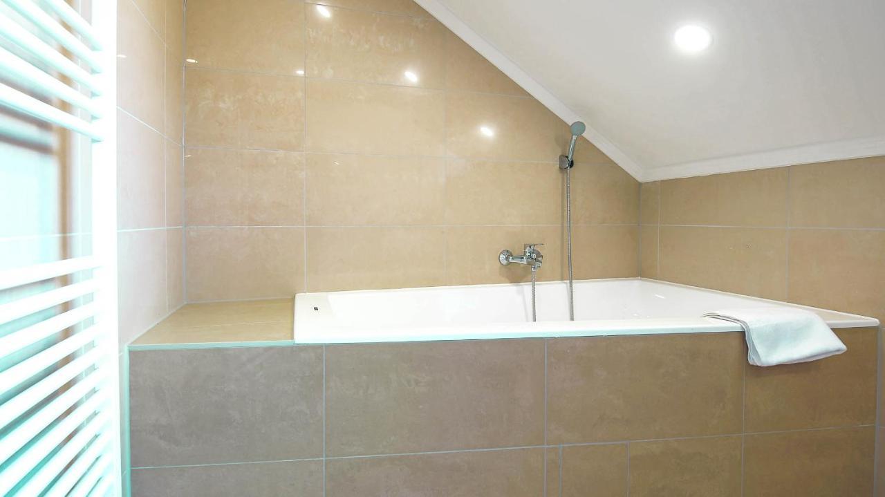 White Apartman Siofok Exterior photo