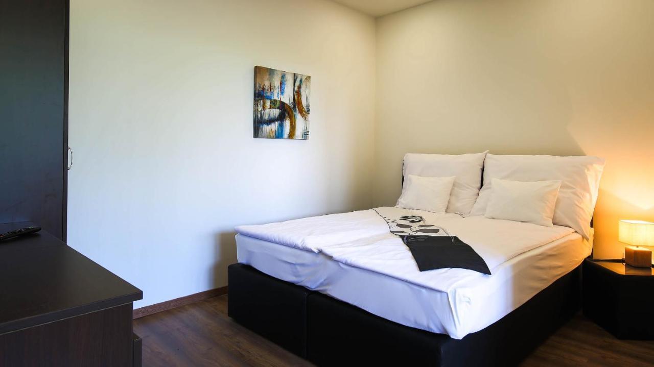 White Apartman Siofok Exterior photo
